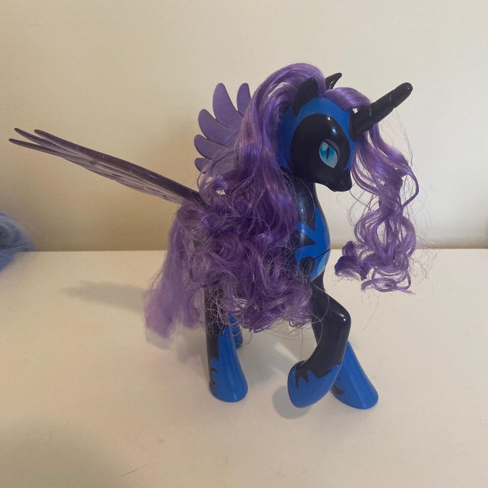 Talking Nightmare Moon